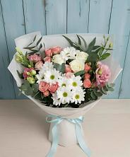 Букет цветов из:  Розы, Лизиантусы и Хризантемы в Жабкино