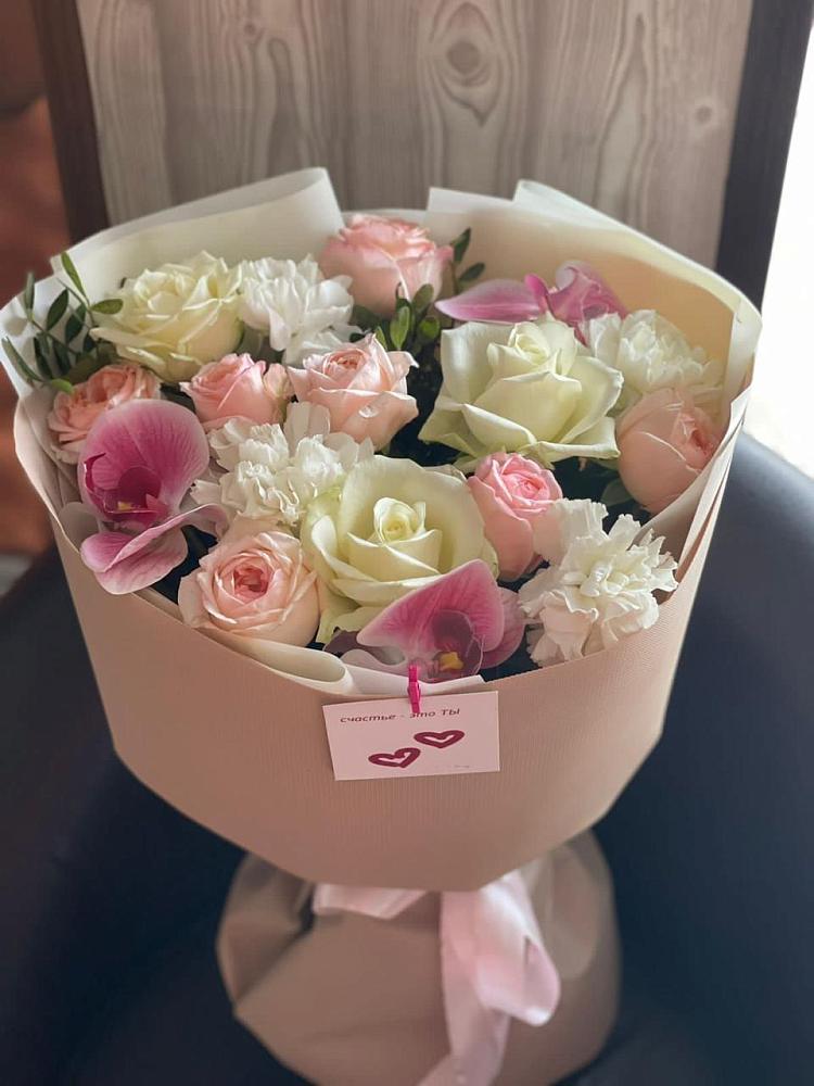 Букет цветов из: Орхидеи, Розы и Гвоздики в Жабкино