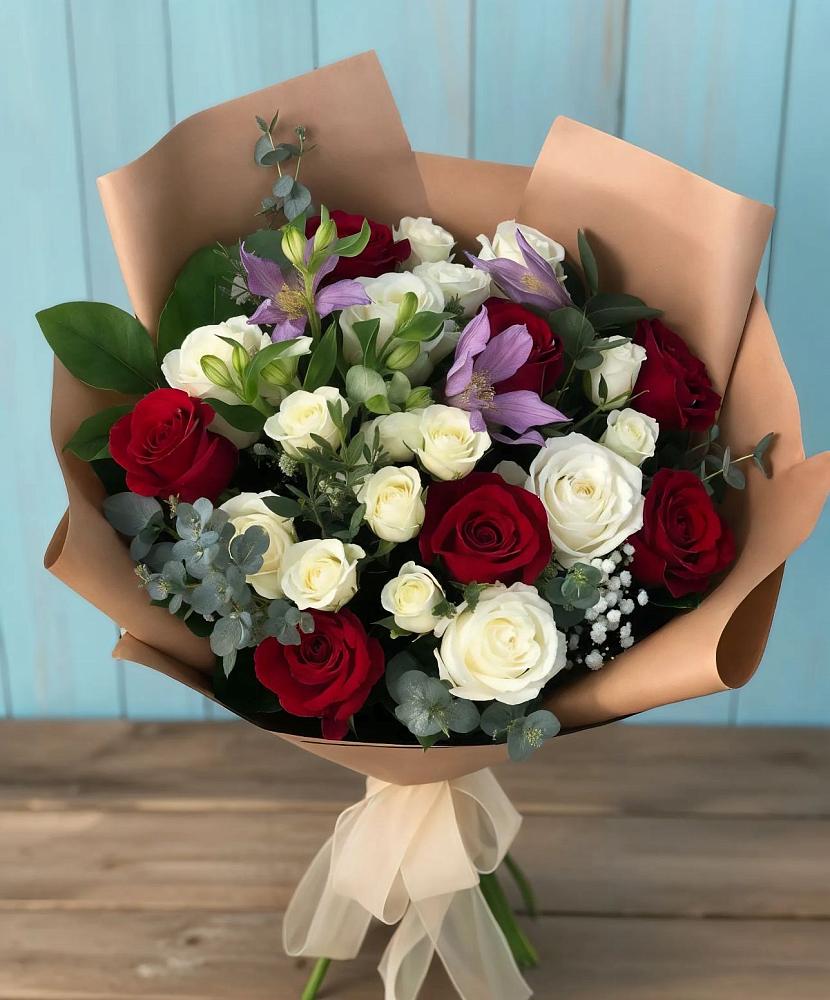 Букет цветов из: Розы и Альстромерии в Жабкино